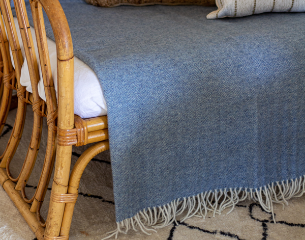 NNEDSZ Throw - Merino Wool Blend - Blue